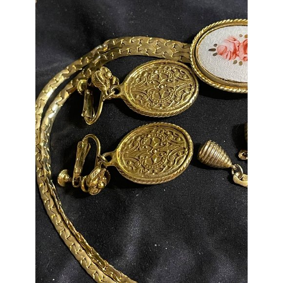 Goldette Semi Parure Enamel Roses - Picture 6 of 7